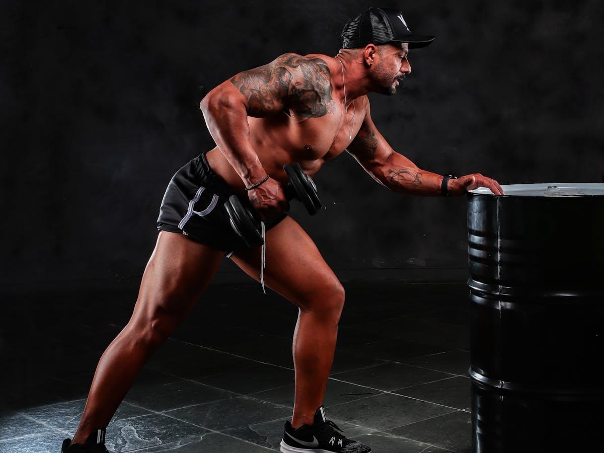 Advanced Cut: Dumbbell cover